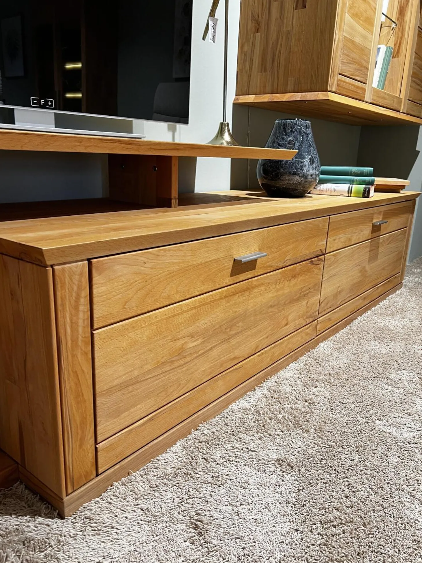 Wohnwand Faro Plus Kernbuche Geölt Inklusive LED Beleuchtung Und Kabeldurchlass