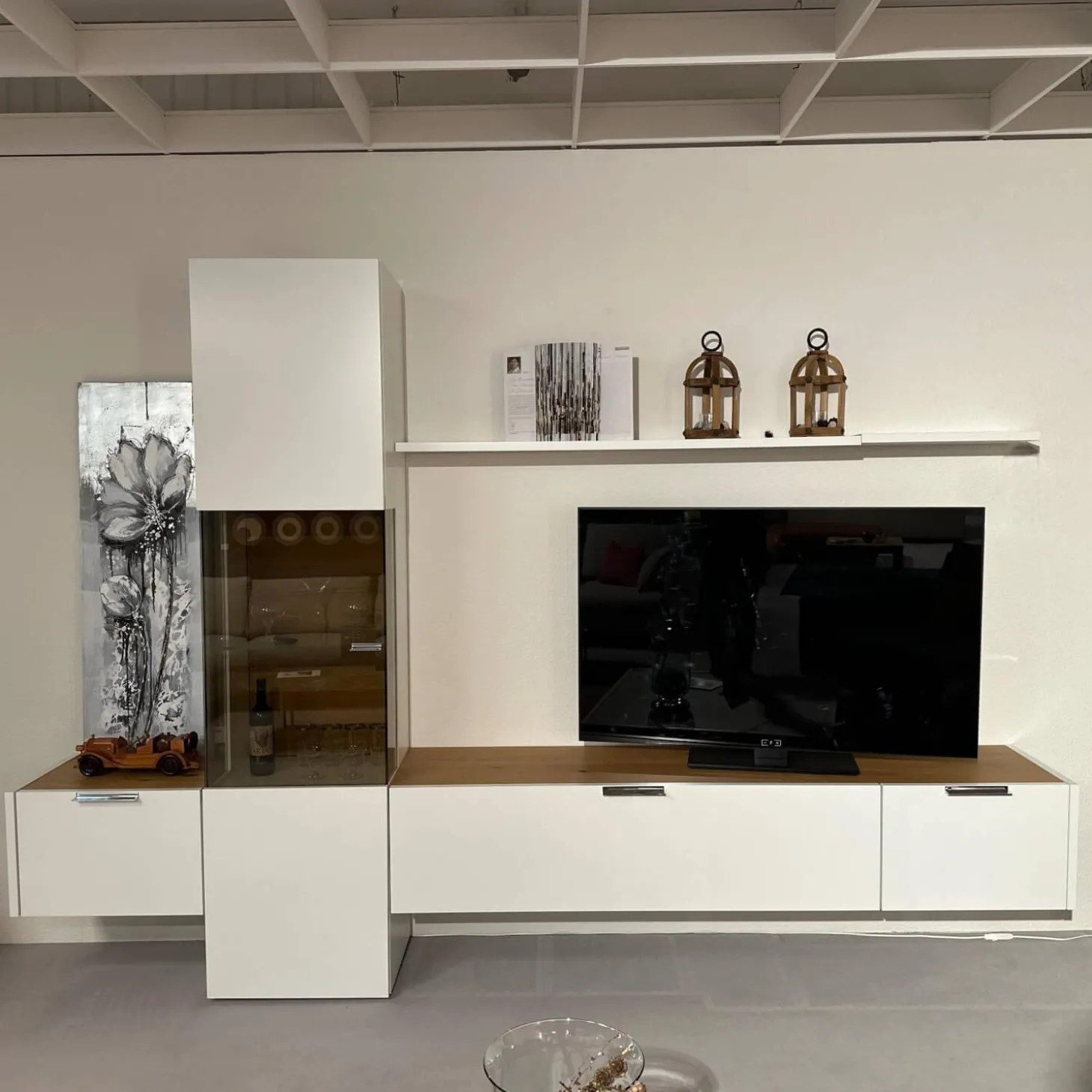 Wohnwand Fena Wohnen Lack Reinweiss Akzent Balkeneiche Mit Beleuchtung Und Funkfernbedienung