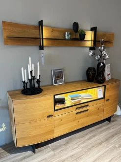 Wohnwand Giulia Wildeiche Massiv Soft Gebürstet Gestell Metall Carbonfarbig Schwarz Mit Beleuchtung