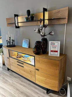 Wohnwand Giulia Wildeiche Massiv Soft Gebürstet Gestell Metall Carbonfarbig Schwarz Mit Beleuchtung