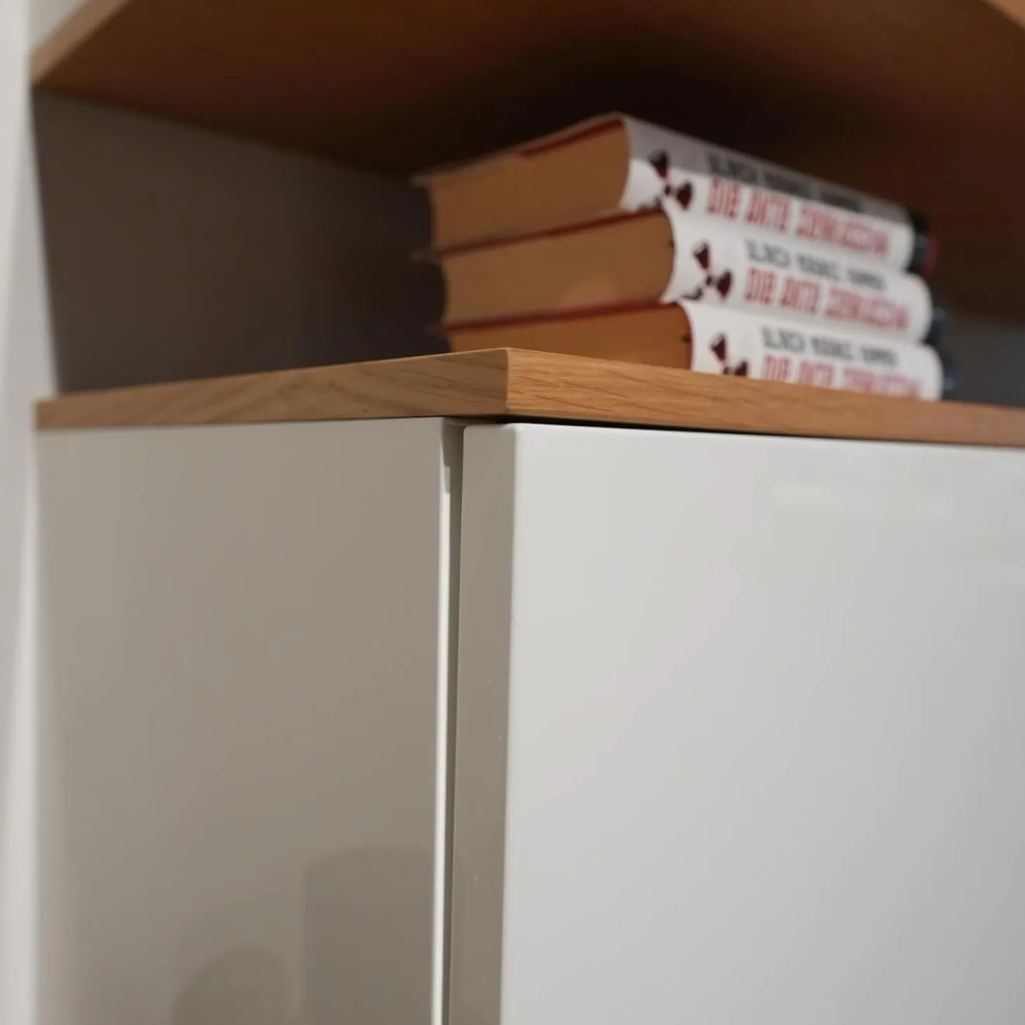 Wohnwand Kara 61958 Lack Weiß Griffe Edelstahl