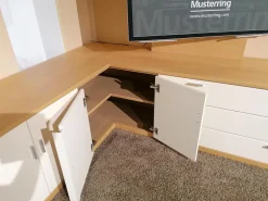 Wohnwand Kira Front Lack Crema Creme Korpus Eiche Sand Griff Chrom Inklusive Beleuchtung