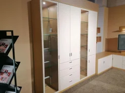 Wohnwand Kira Front Lack Crema Creme Korpus Eiche Sand Griff Chrom Inklusive Beleuchtung