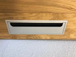 Wohnwand Kitzalm Solid Plus K050 Kernasteiche Natur Furniert Gebürstet Akzentglas Schiefer Grau Inklusive Beleuchtung