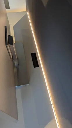 Wohnwand Linera Lack Seidenmatt Weiß Akzente Wildeiche Natur Mit LED Beleuchtung