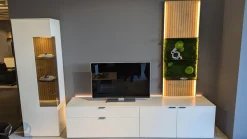 Wohnwand Linera Lack Seidenmatt Weiß Akzente Wildeiche Natur Mit LED Beleuchtung