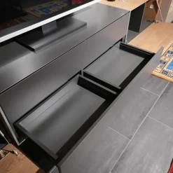 Wohnwand Media Design 5800001-343 Raucheiche Massiv Lackfarbton Schiefer Schwarz