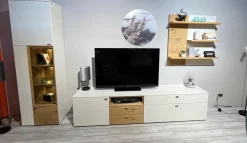 Wohnwand Mino Lack Kristallweiß Matt Akzent Wildeiche Hell Soft Gebeizt Und Geölt inkl. Glastür Für Vitrine Parsolglas Mit LED-Beleuchtung