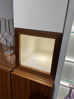 Wohnwand Neo Kernnussbaum Und Lack Reinweiss Mit Hinterlackiertem Glas Inklusive Beleuchtung