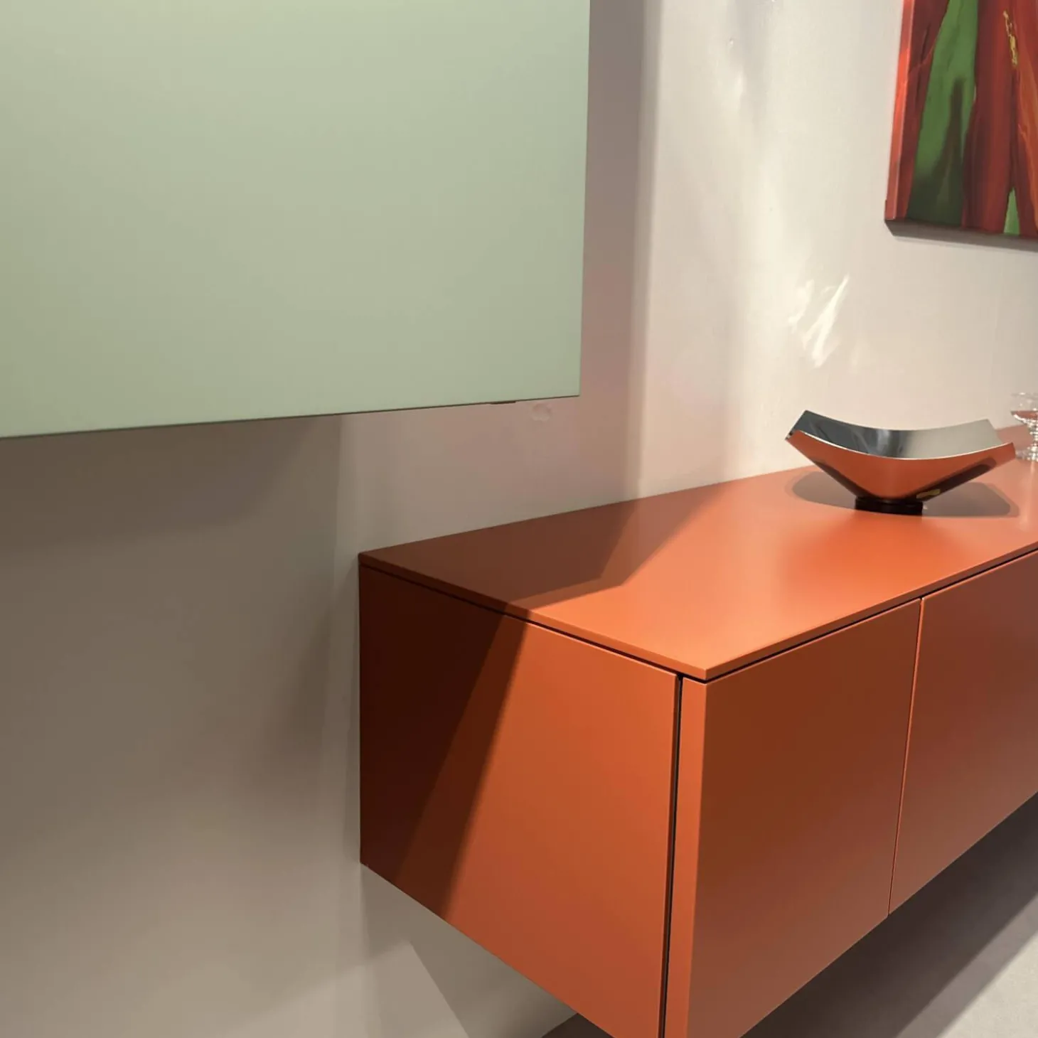 Wohnwand Neo Lack NCS S3050 Orange Und NCS S3010 Grün