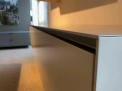 Wohnwand Nex Side Eiche Massiv Mattlack Weiß Dune Violett