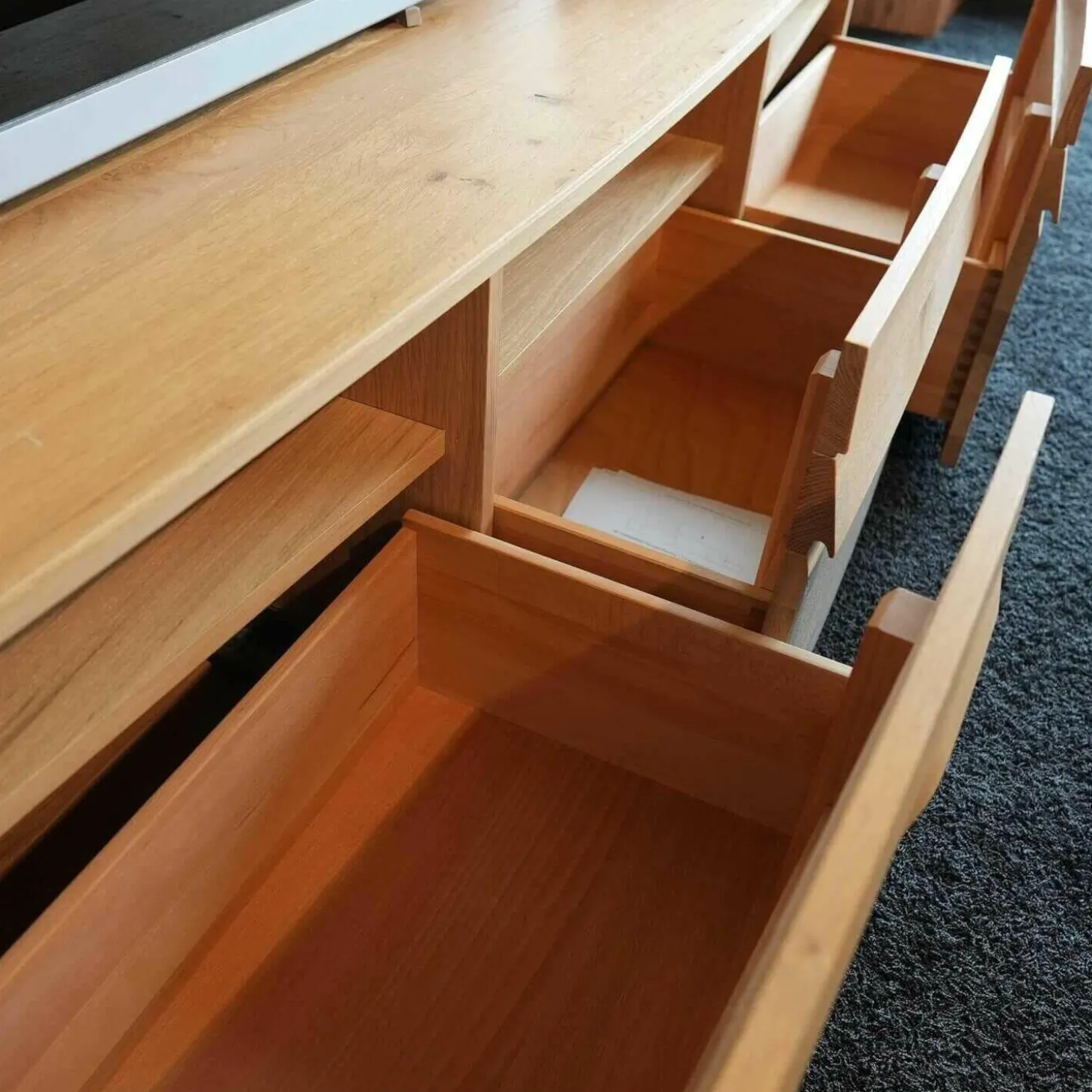 Wohnwand Opus Wildeiche Akzent Beton