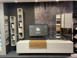 Wohnwand Q Media 2 0 Front Und Korpus Mattglas Weiß PG5 Mittelelement Eiche Massiv Mit LED Beleuchtung Ohne Vitrine