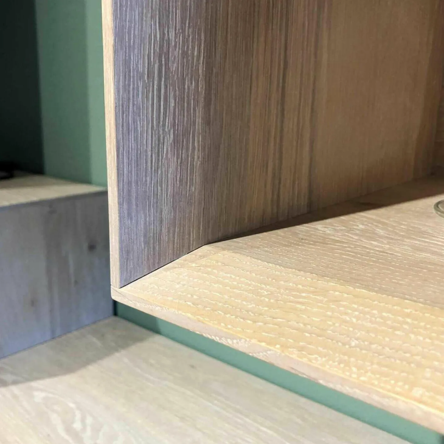 Wohnwand Sigma Astig Weiß RAL 9010 Satinato Pigment Öl