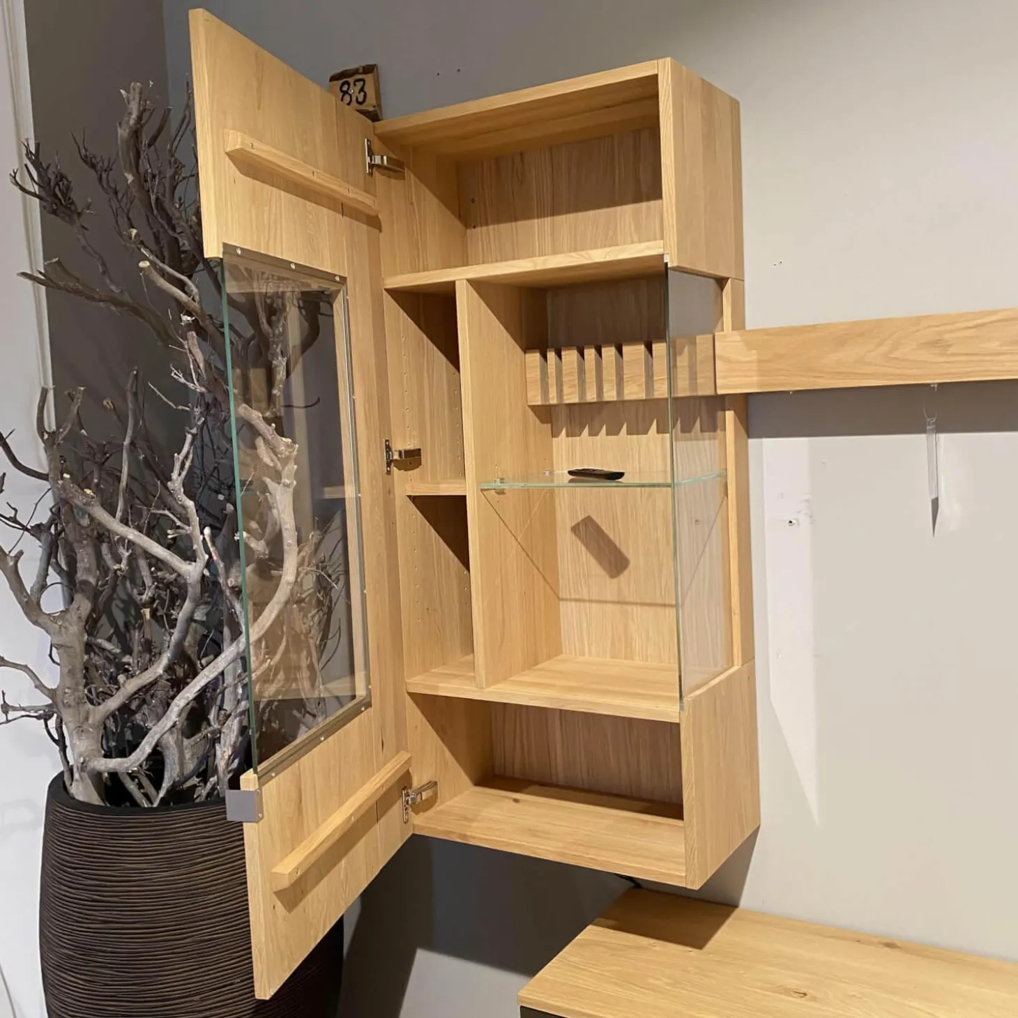 Wohnwand Signatura Rustikale Asteiche Bianco Akzente In Satinierten Bronzeglas Nickelfarbig Nickelfarbig