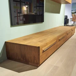 Wohnwand Sipario Nussbaum Geölt mit Kabeldurchlass