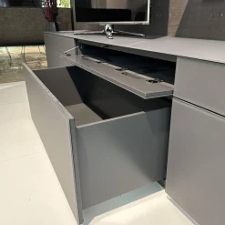 Wohnwand Soma Lack Und Glas Graphit Matt Grau Mit Paneelsystem Nussbaum Massivoptik Und Beleuchtung