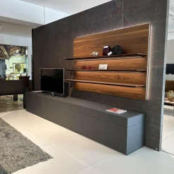 Wohnwand Soma Lack Und Glas Graphit Matt Grau Mit Paneelsystem Nussbaum Massivoptik Und Beleuchtung