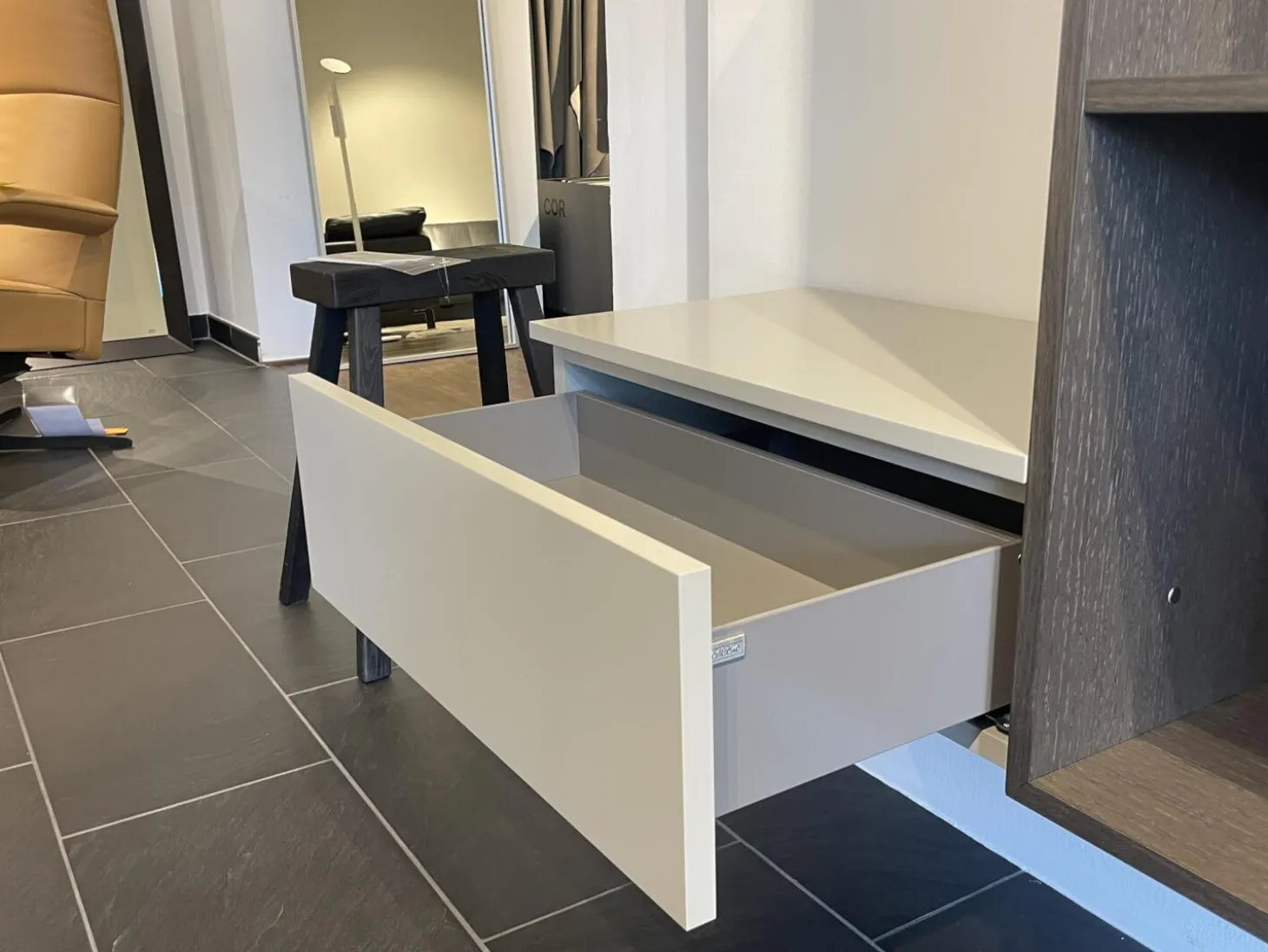 Wohnwand Tavi Lack M 23 Muschel Grau Mit Eiche D83 Achat Schwarz