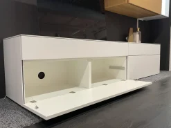 Wohnwand Tetrim A Korpus Und Front Lack Reinweiß Weiß Und Eiche Natur Rahmen Silberfarbig Mit LED Beleuchtung