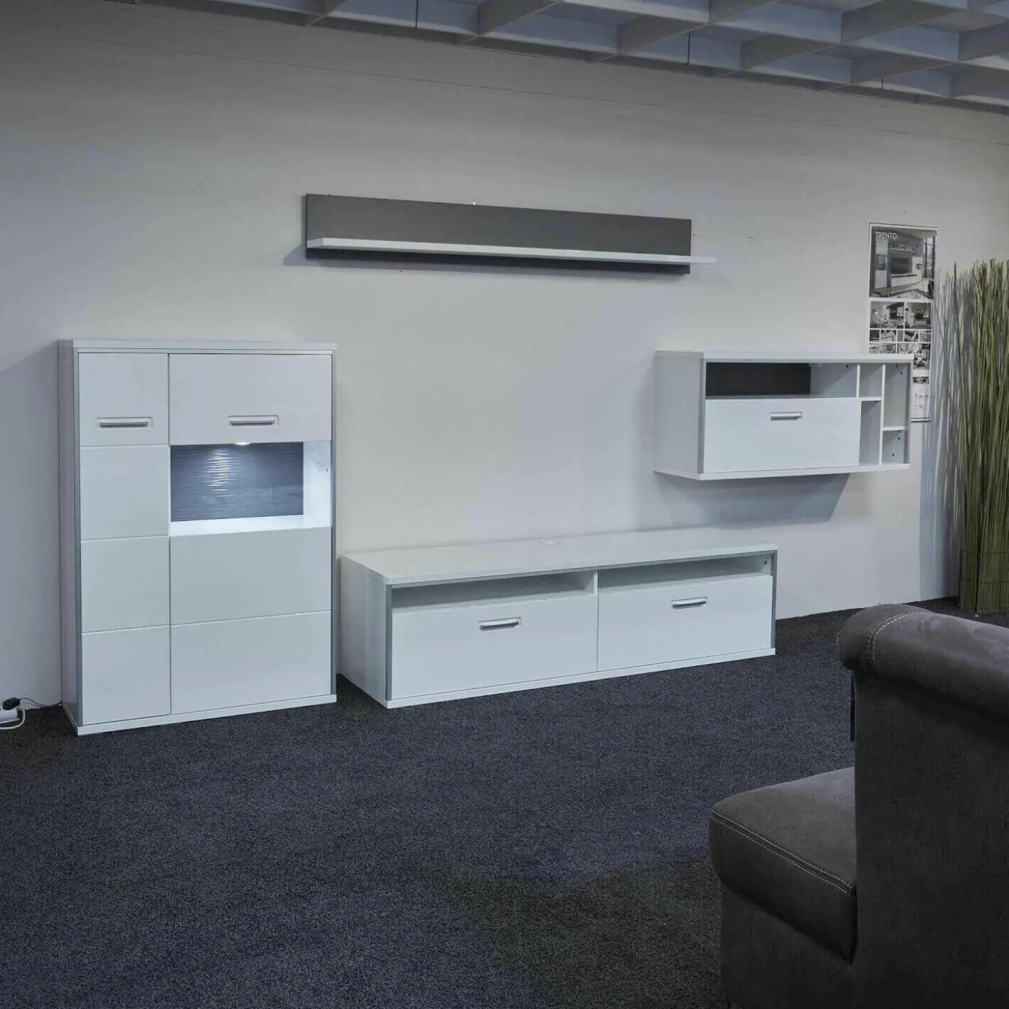 Wohnwand Trento Weiß Hochglanz mit LED Power Spot