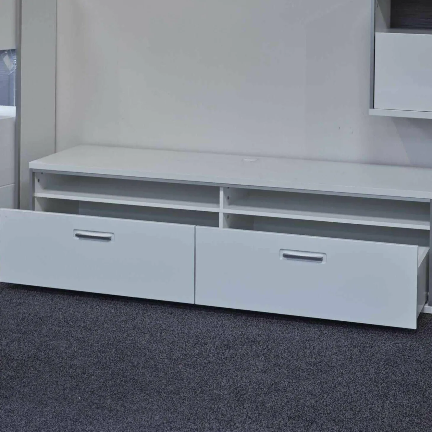 Wohnwand Trento Weiß Hochglanz mit LED Power Spot