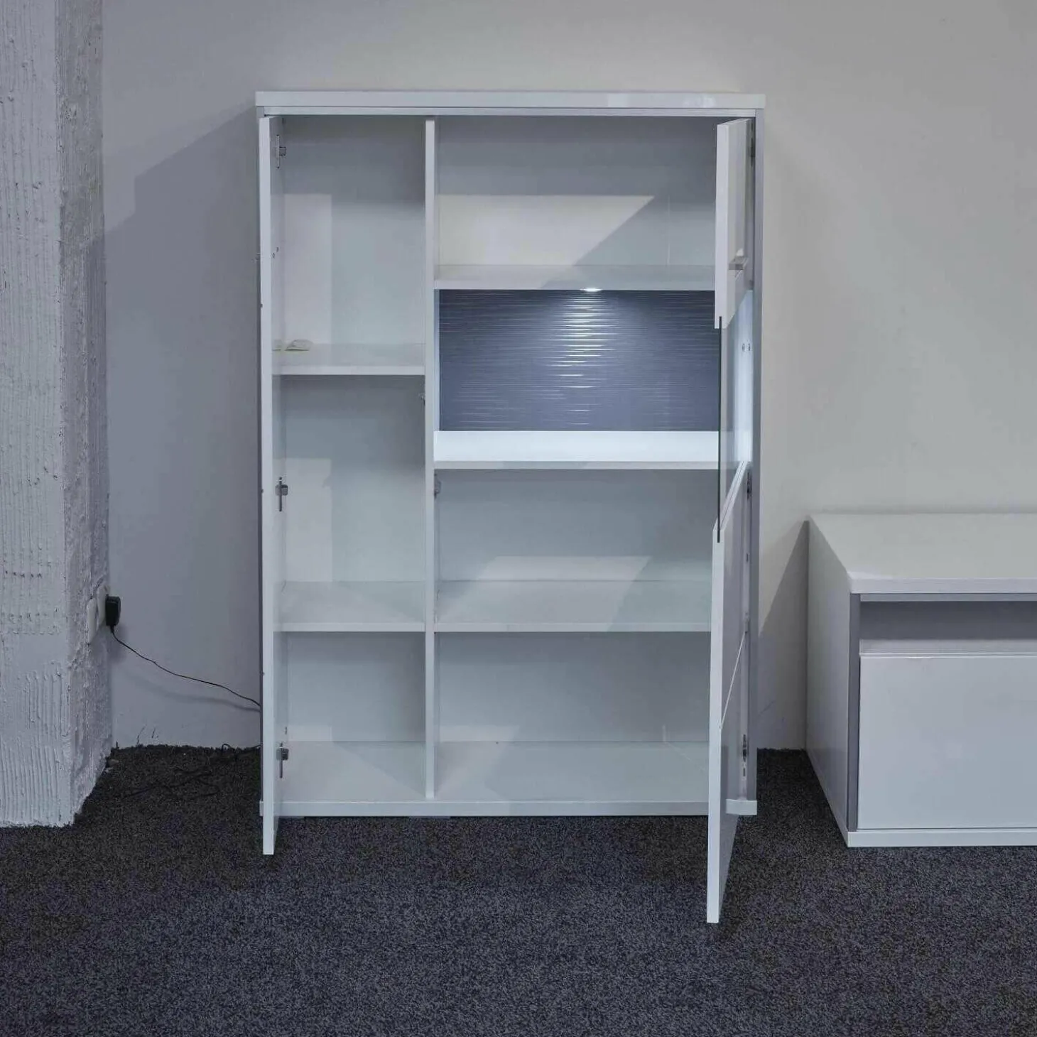 Wohnwand Trento Weiß Hochglanz mit LED Power Spot