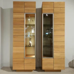 Wohnwand V Montana Wildeiche Geölt Glasrückwand Optiwhite Weiß Mit Beleuchtung Inklusive 2 Vitrinen