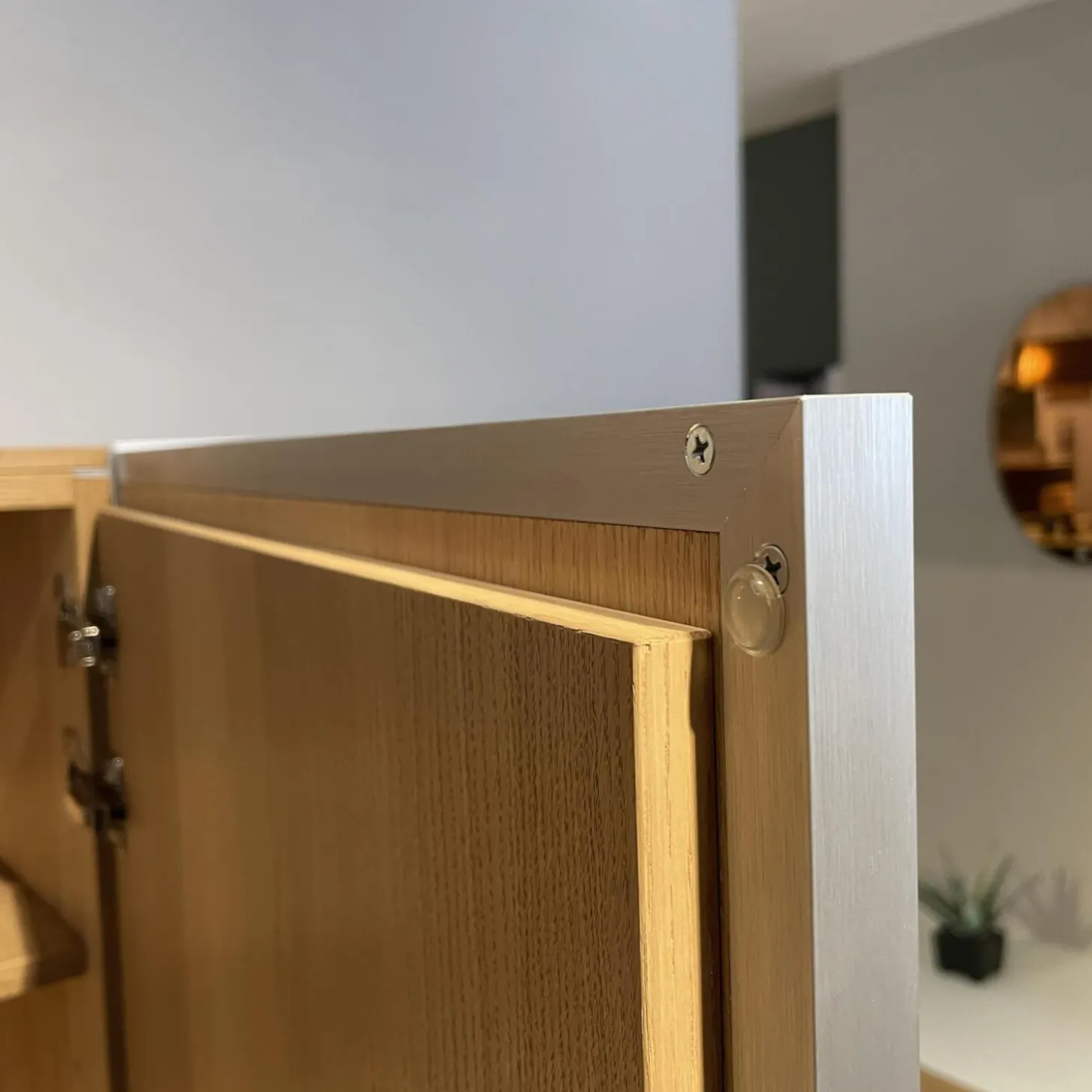 Wohnwand V-Alpin Eiche Altholz Glas Anthrazit