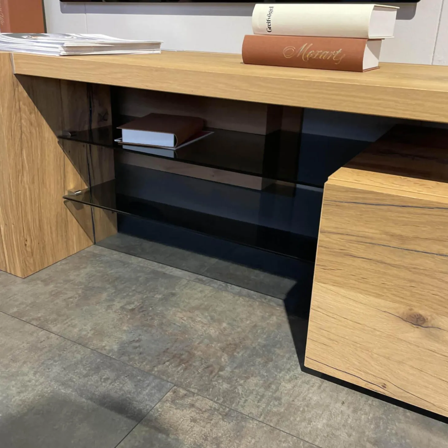 Wohnwand V-Alpin Eiche Altholz Glas Anthrazit