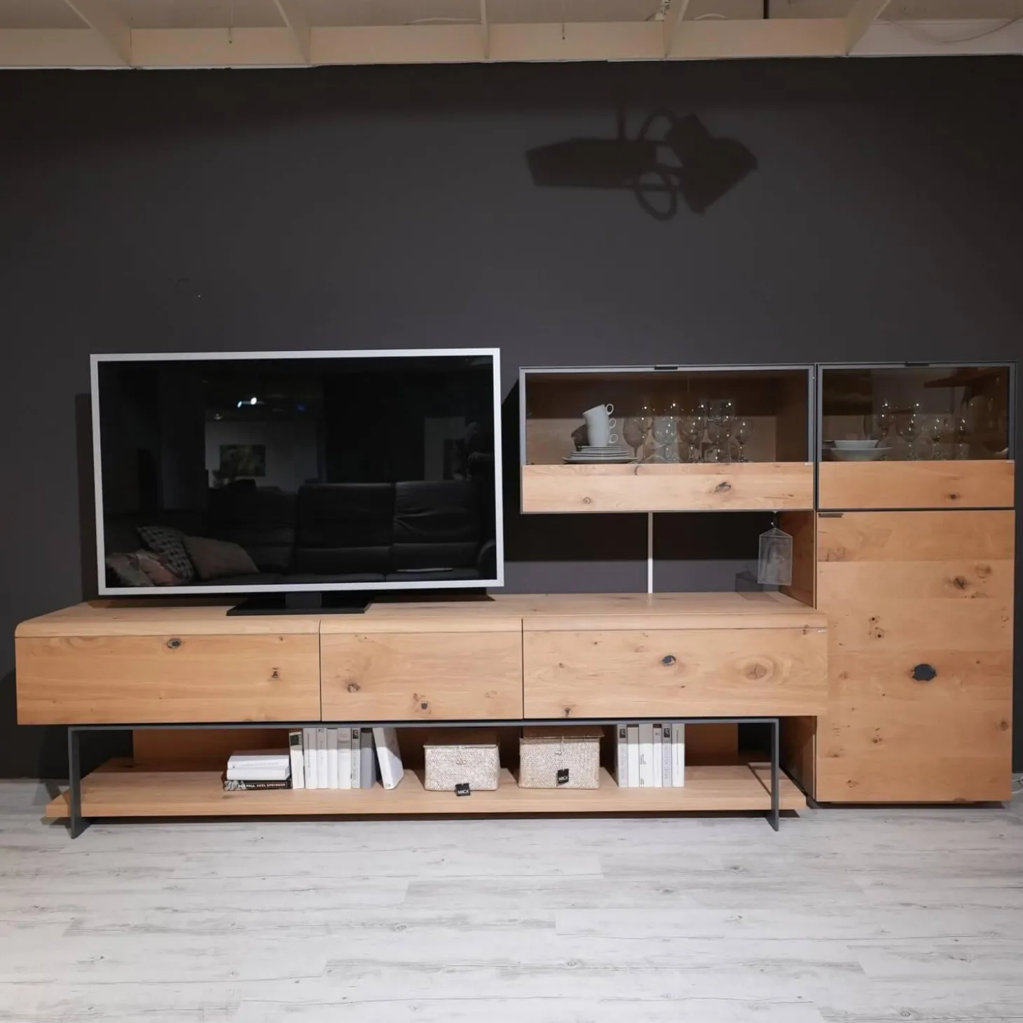 Wohnwand Vcuben Living Set Wildeiche Rustico Schwarz Inklusive LED-Beleuchtung