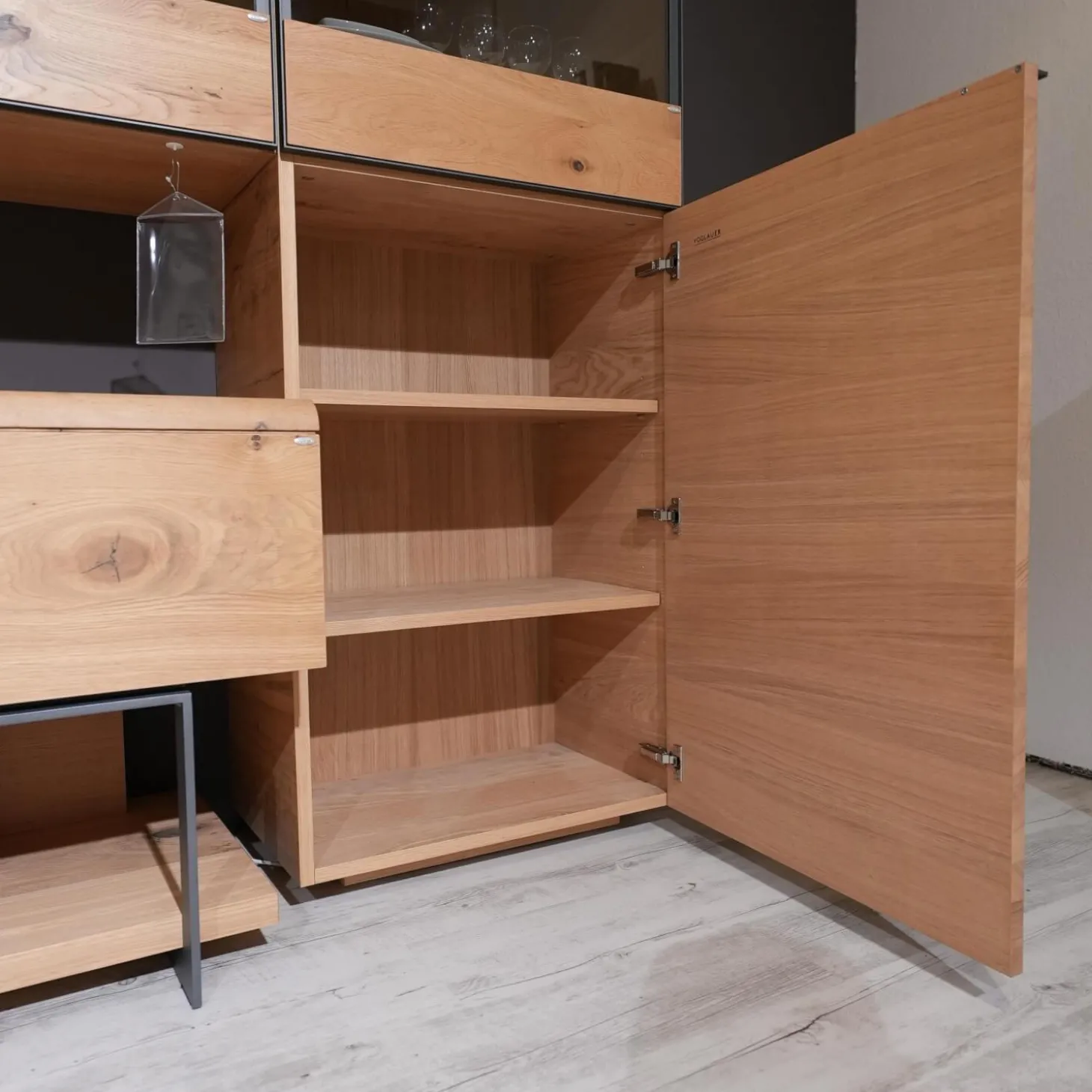 Wohnwand Vcuben Living Set Wildeiche Rustico Schwarz Inklusive LED-Beleuchtung