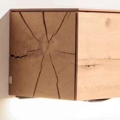 Wohnwand Vera 7210W Kerneiche Umato Massiv Oberfläche Sägegrau Gebürstet Lackiert Applikation Metall Titan Mit Beleuchtung