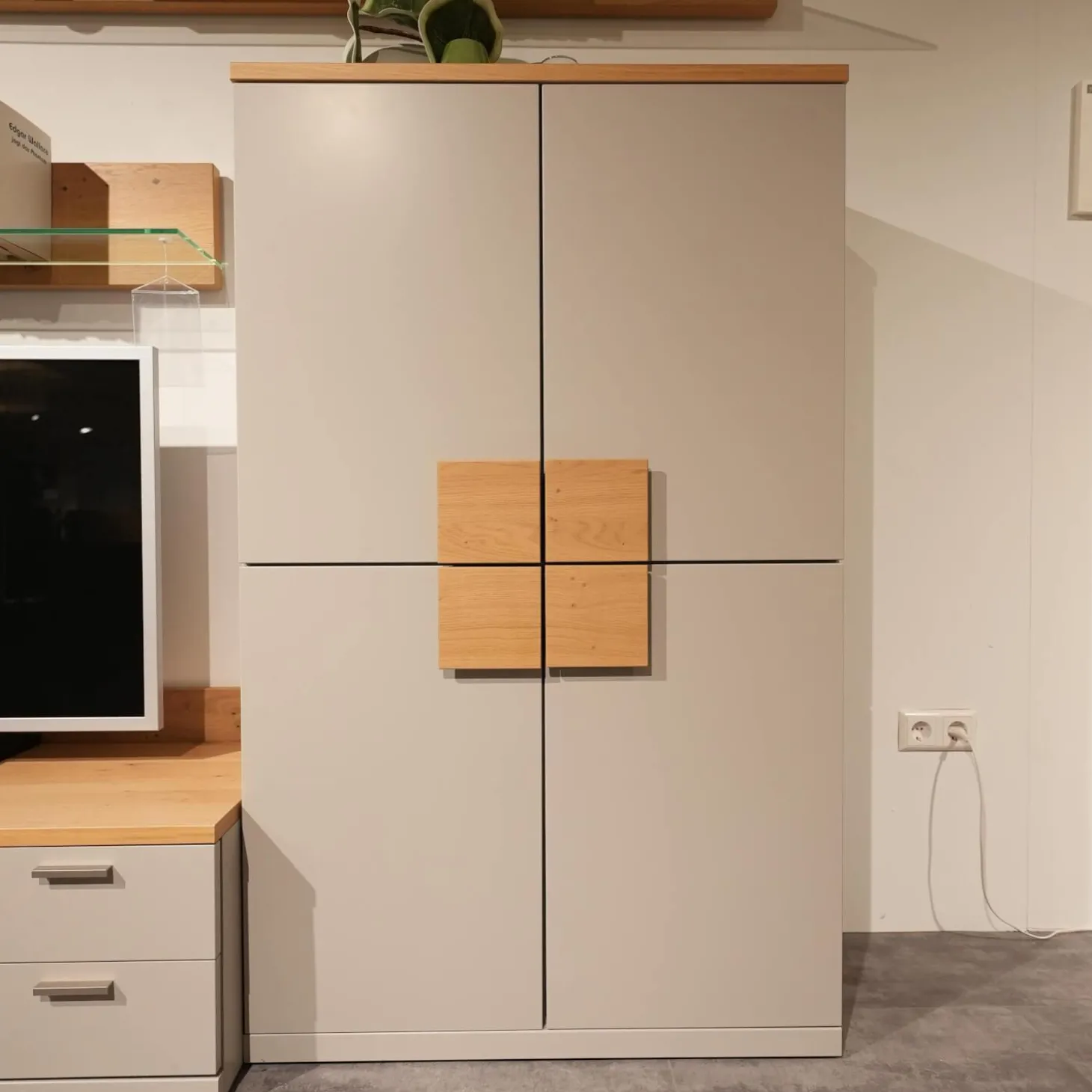 Wohnwand Vienna 35 36011 Lack Grau Akzente Asteiche Griffe Edelstahl Inklusive Beleuchtung