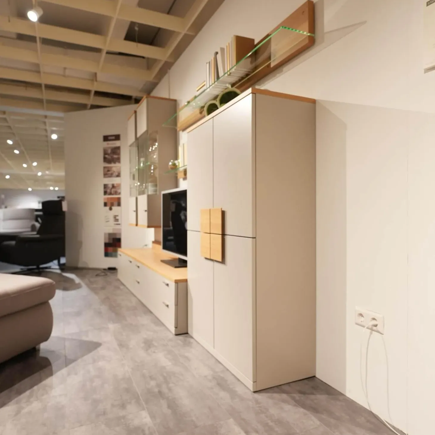 Wohnwand Vienna 35 36011 Lack Grau Akzente Asteiche Griffe Edelstahl Inklusive Beleuchtung