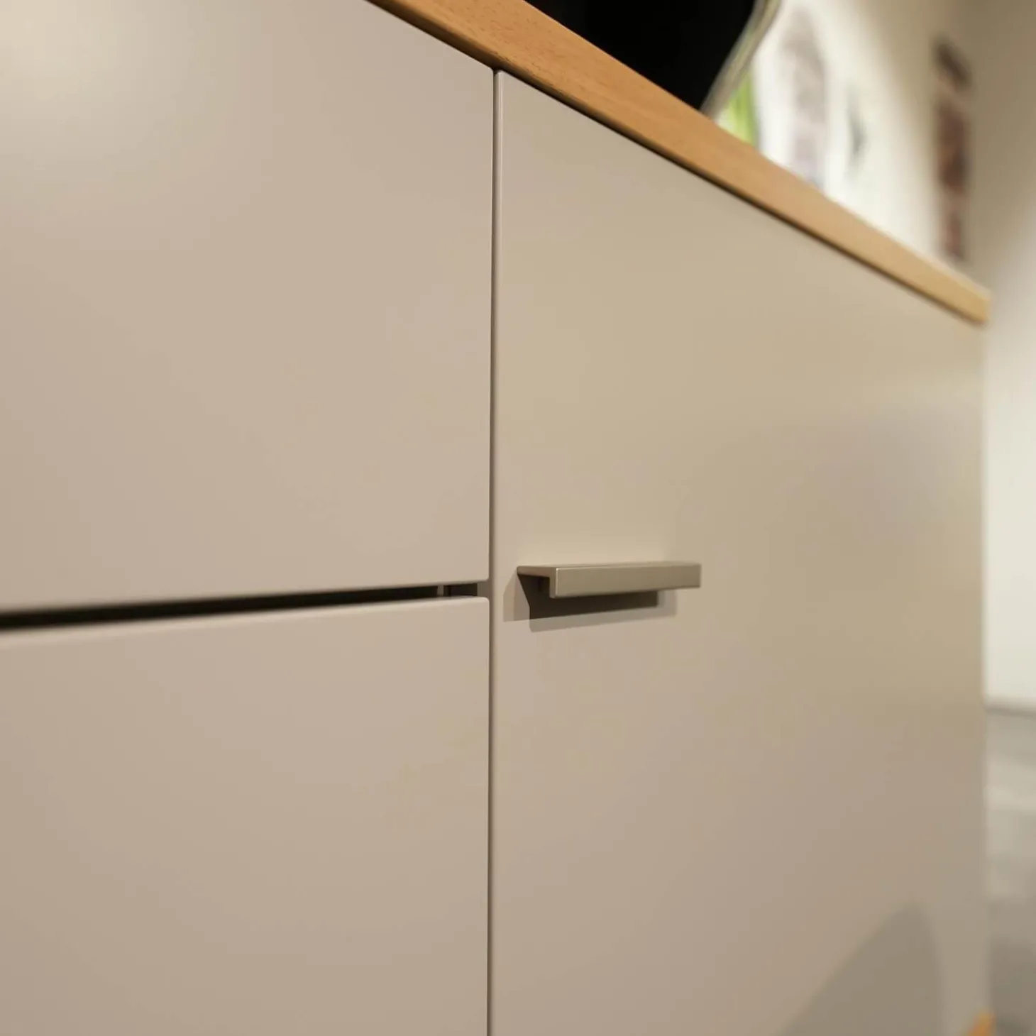 Wohnwand Vienna 35 35009 Lack Ziegelrot Rot Und Lack Grau Inklusive Beleuchtung