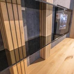 Wohnwand WK 490 Baristo Asteiche Bianco Rillenoptik Glas Anthrazit Inklusive LED Beleuchtung