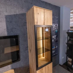 Wohnwand WK 490 Baristo Asteiche Bianco Rillenoptik Glas Anthrazit Inklusive LED Beleuchtung