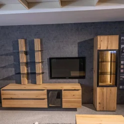 Wohnwand WK 490 Baristo Asteiche Bianco Rillenoptik Glas Anthrazit Inklusive LED Beleuchtung