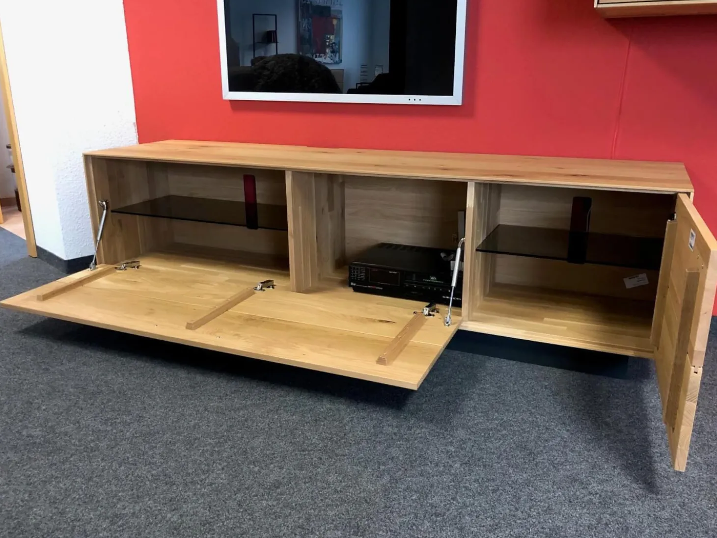 Wohnwand WM 1880 Ausführung Wildeiche