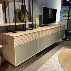 Wohnwandkombination Lina Eiche Massiv Gebürstet Weiß Geölt Glas Matt Salbei Mit Schreibplatz