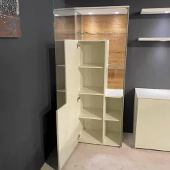 Wohnwand-Vitrinen Kombination Sentino Weiß Matt Rückwand in Anziano Eiche